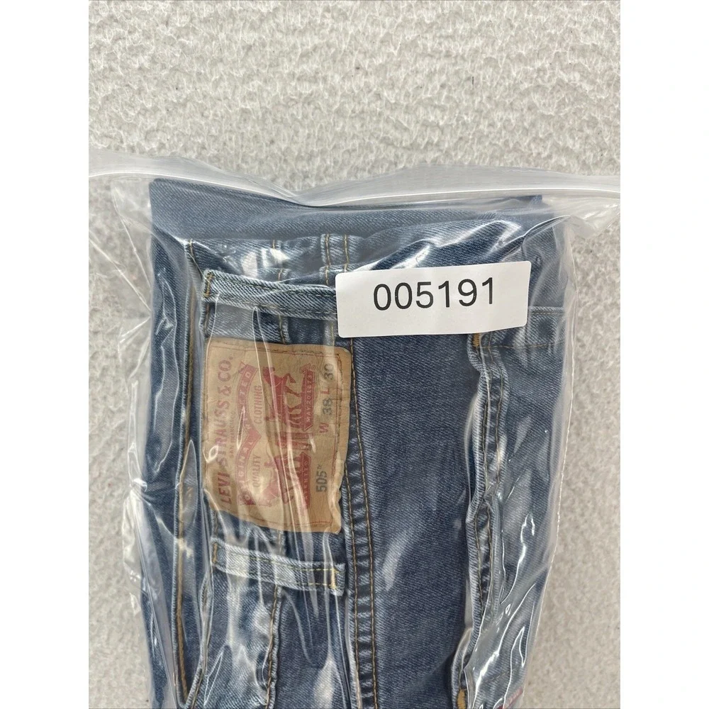 Levi's 505 Jeans Men 38x30 Blue Straight Leg Med Wash Regular Fit Denim American